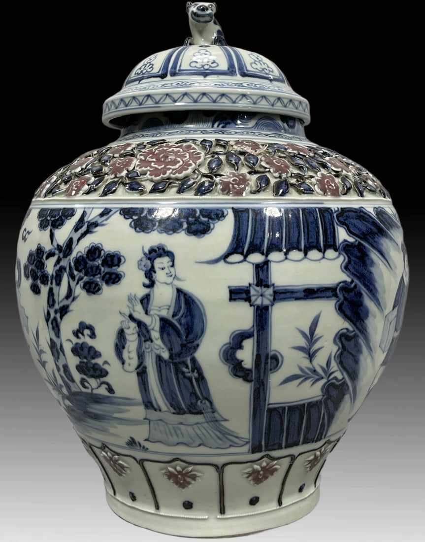 A Exquisite Blue and White Figures Pattern Vase - 2