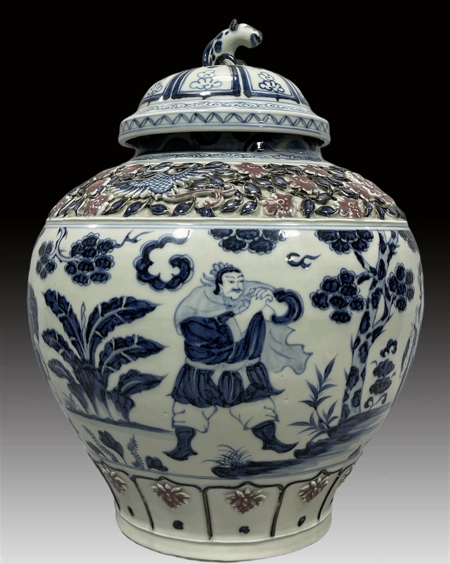 A Exquisite Blue and White Figures Pattern Vase - 3