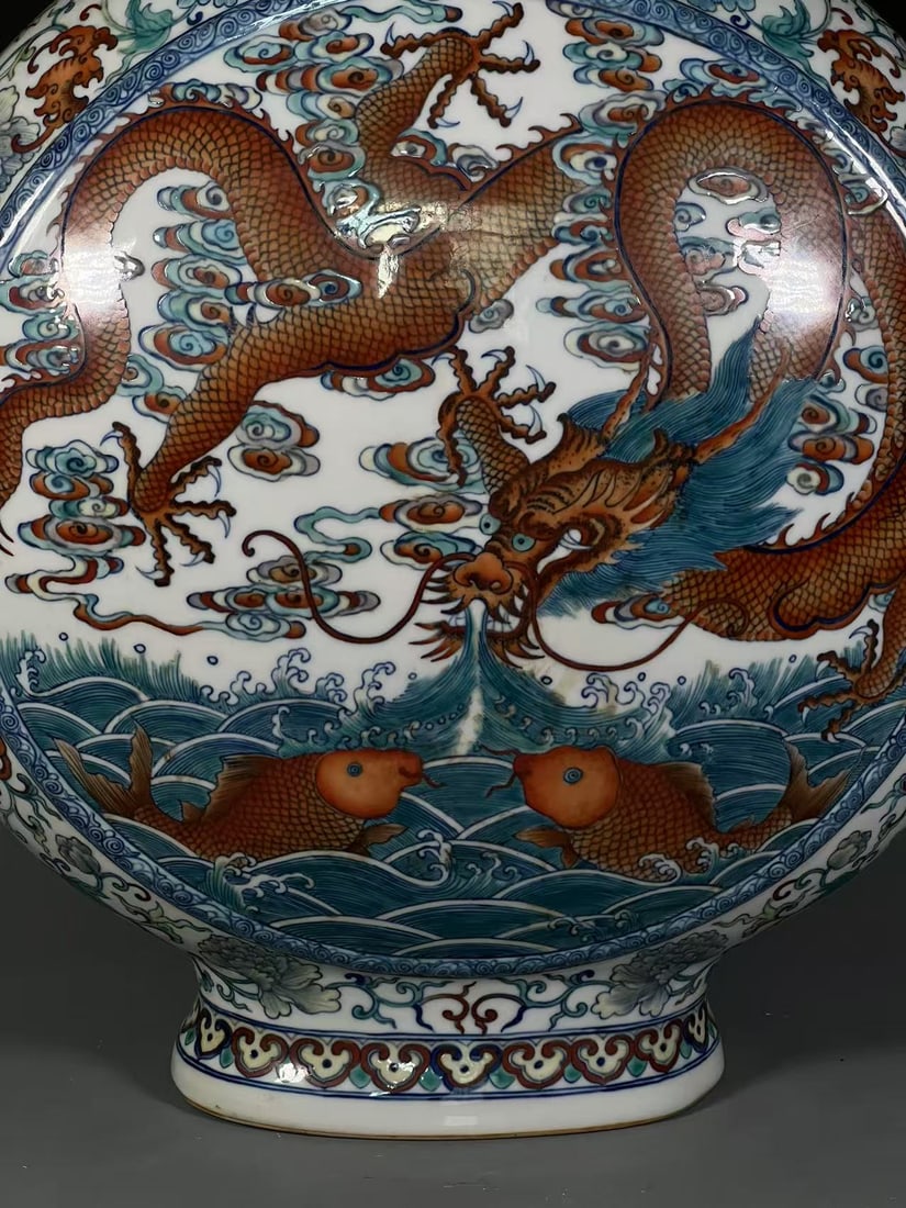 A Exquisite Doucai Iron-Red Dragon Pattern Vase - 5
