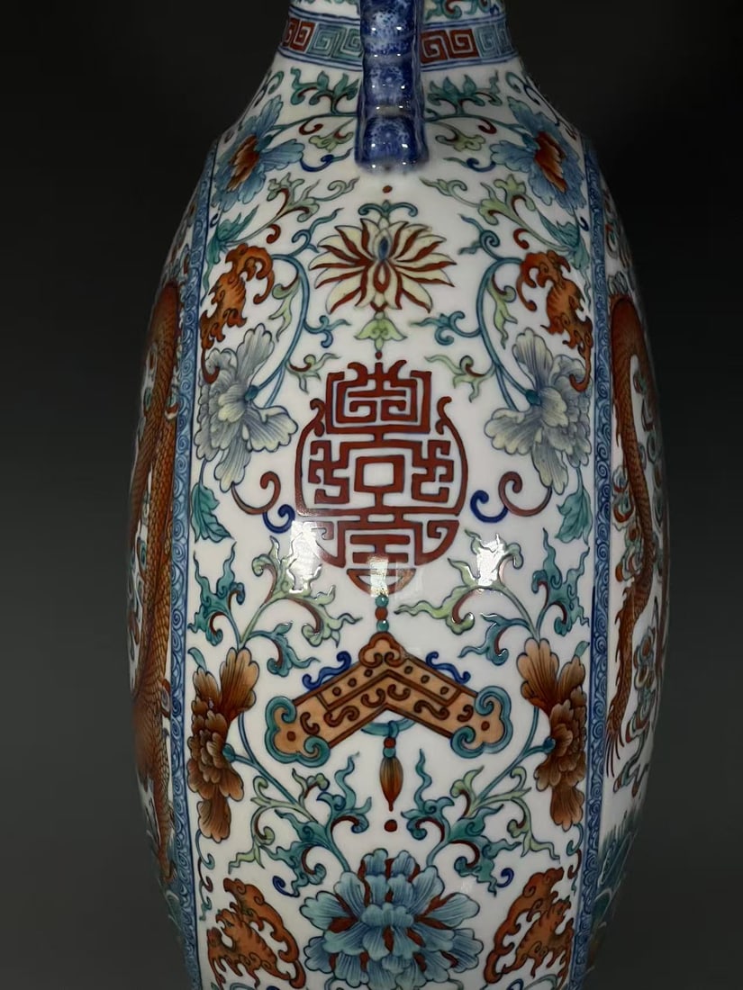 A Exquisite Doucai Iron-Red Dragon Pattern Vase - 7