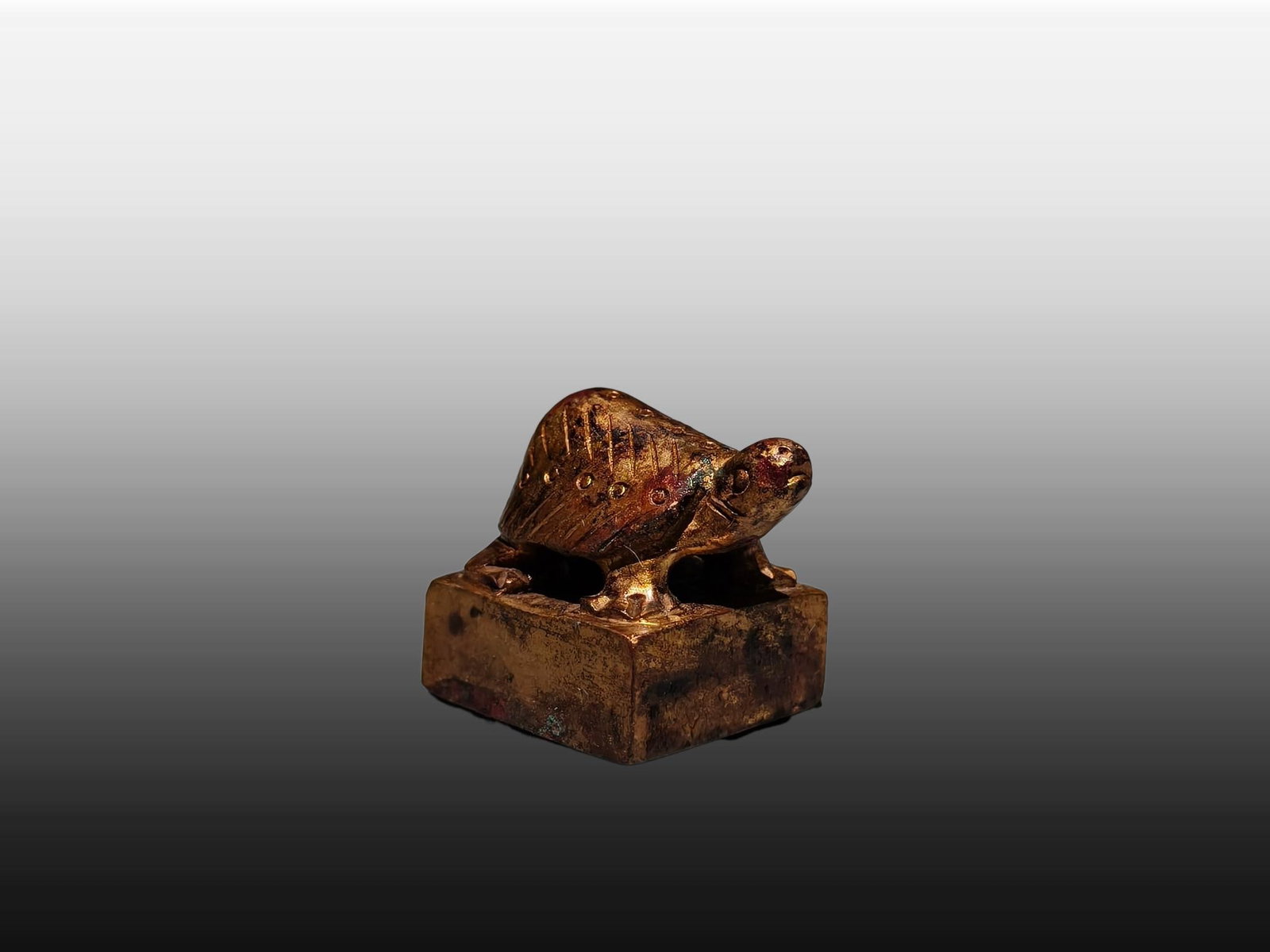 A Exquisite Gilt Bronze Turtle Seal - 2