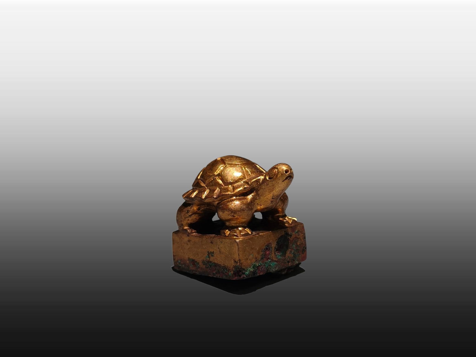 A Exquisite Gilt Bronze Turtle Seal - 2