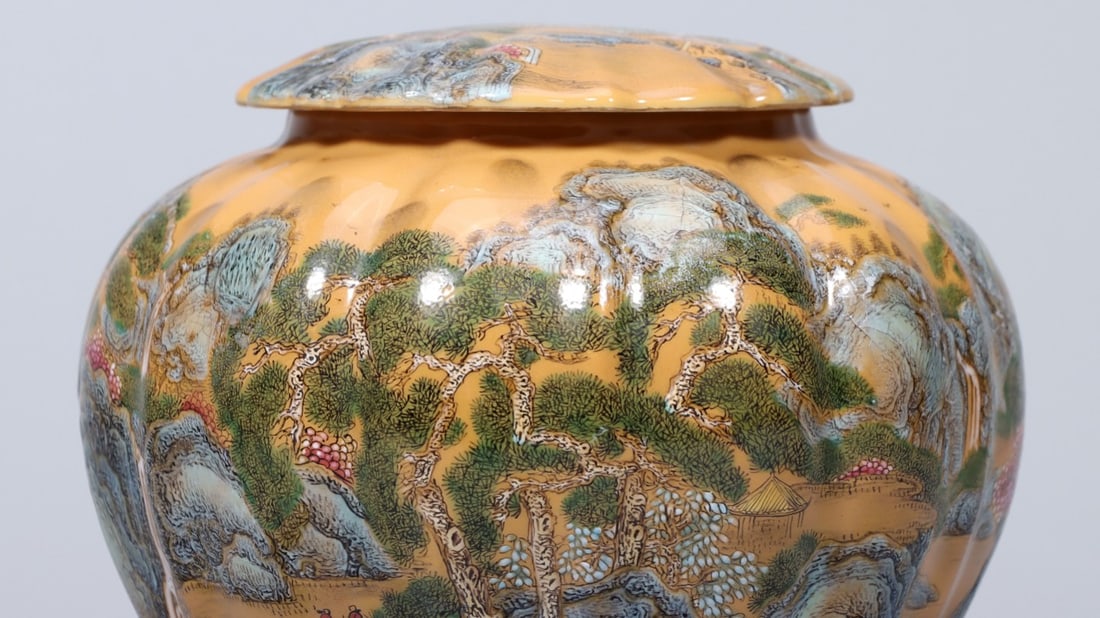 A Exquisite Yellow Ground Enamel Landscape Pattern Jar - 5