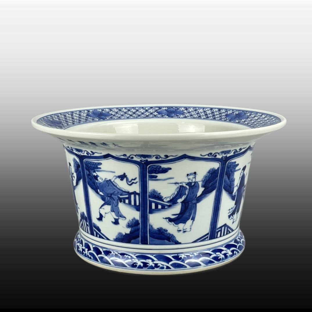 Blue and White Figures Pattern Flowerpot: Blue and White Figures Pattern Flowerpot,Qing Dynasty, China,Size:7.4inx13.4inx10.2in 青花人物纹花盆,中国清代