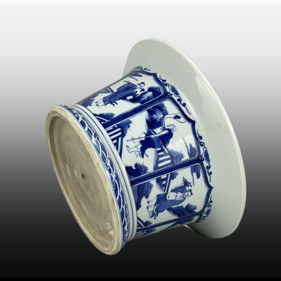 Blue and White Figures Pattern Flowerpot - 5