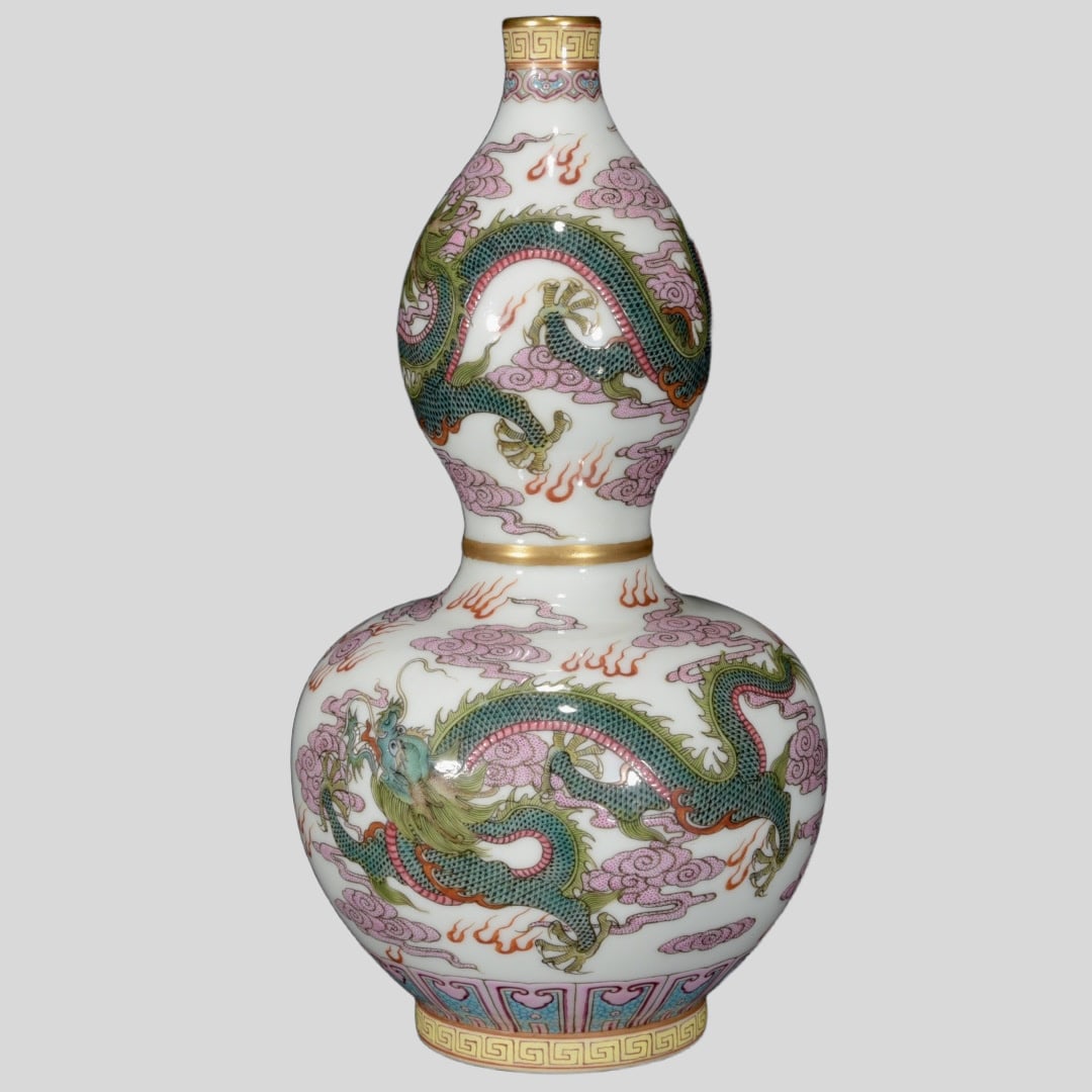A Exquisite Ruby Red-Glazed Dragon Pattern Gourd Vase: A Exquisite Ruby Red-Glazed Dragon Pattern Gourd Vase,Qing Dynasty, China,Yongzheng Six-character Mark,Size:7.9inx4.3in