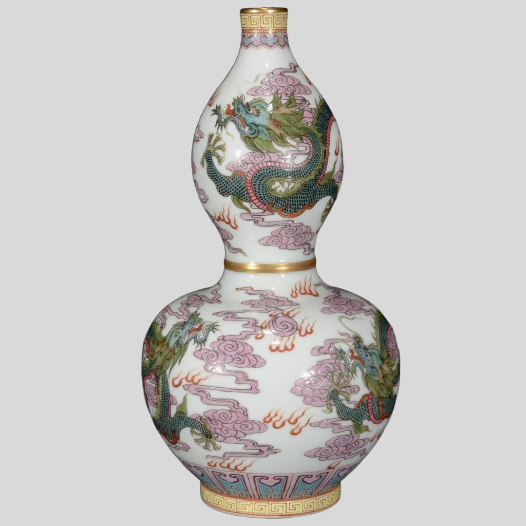 A Exquisite Ruby Red-Glazed Dragon Pattern Gourd Vase - 2