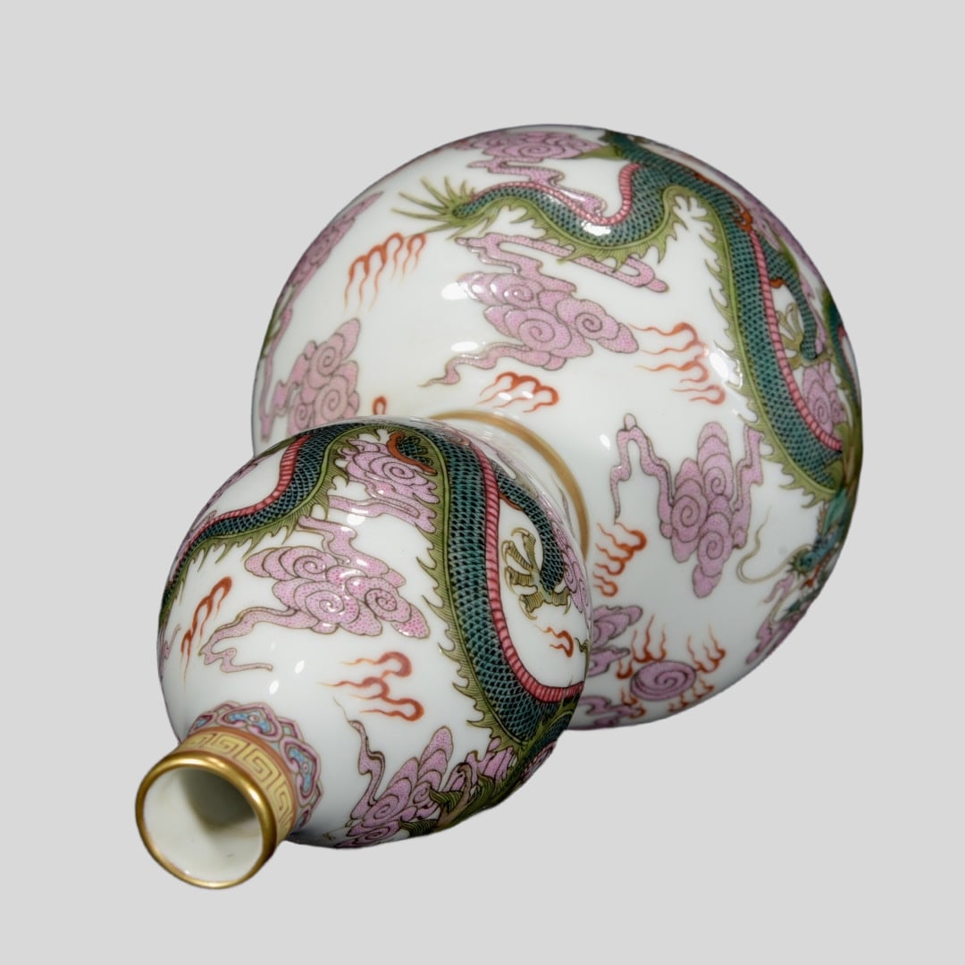 A Exquisite Ruby Red-Glazed Dragon Pattern Gourd Vase - 8