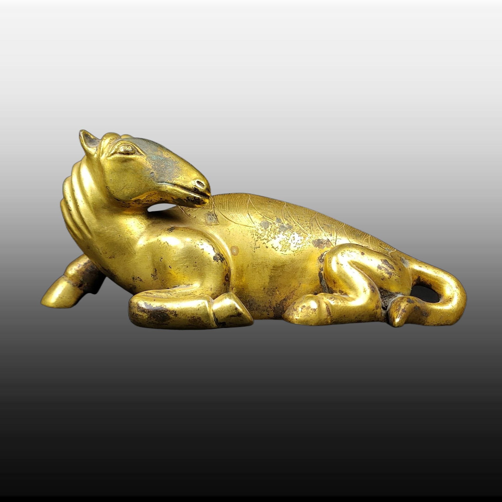 A Exquisite Gilt Bronze Horse Ornament: A Exquisite Gilt Bronze Horse Ornament,Ming Dynasty, China,Size:2.8inx2in,Weight:422g 铜鎏金马摆件,中国明代