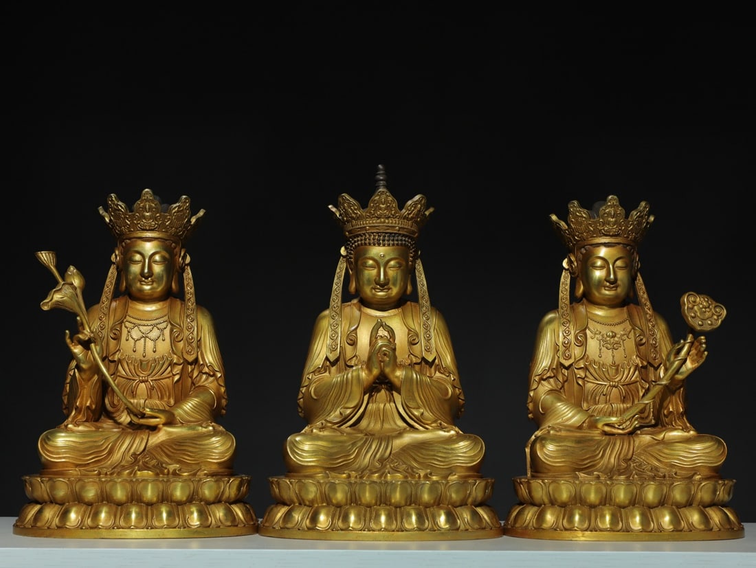 A Set of Exquisite Gilt Bronze Buddha statue Ornament (1 of 9)