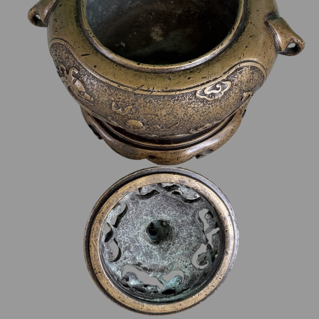 A Exquisite Brass Dragon Pattern Censer - 3