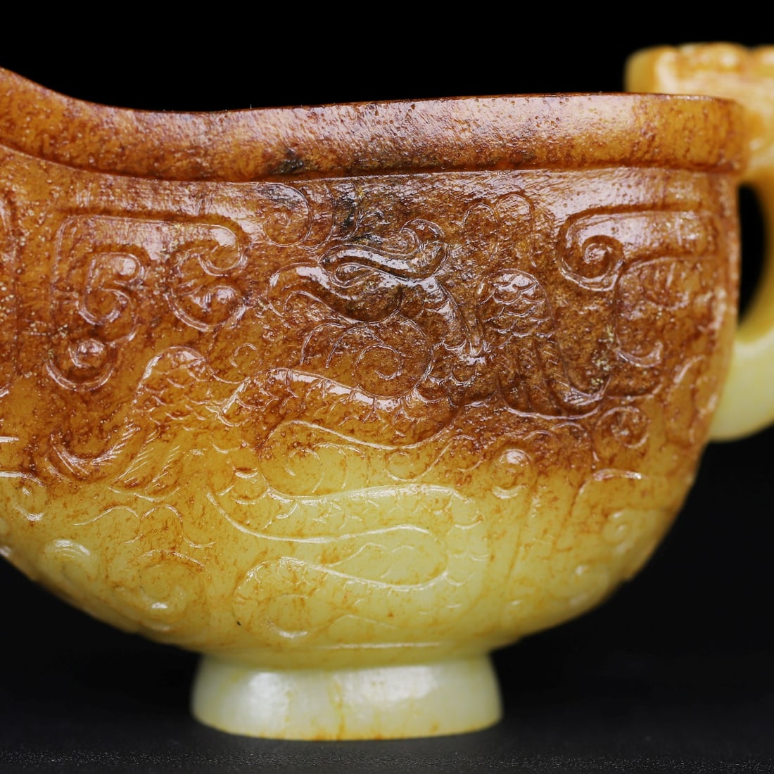 A Exquisite Hotan Jade Dragon and Phoenix Pattern Cup - 2