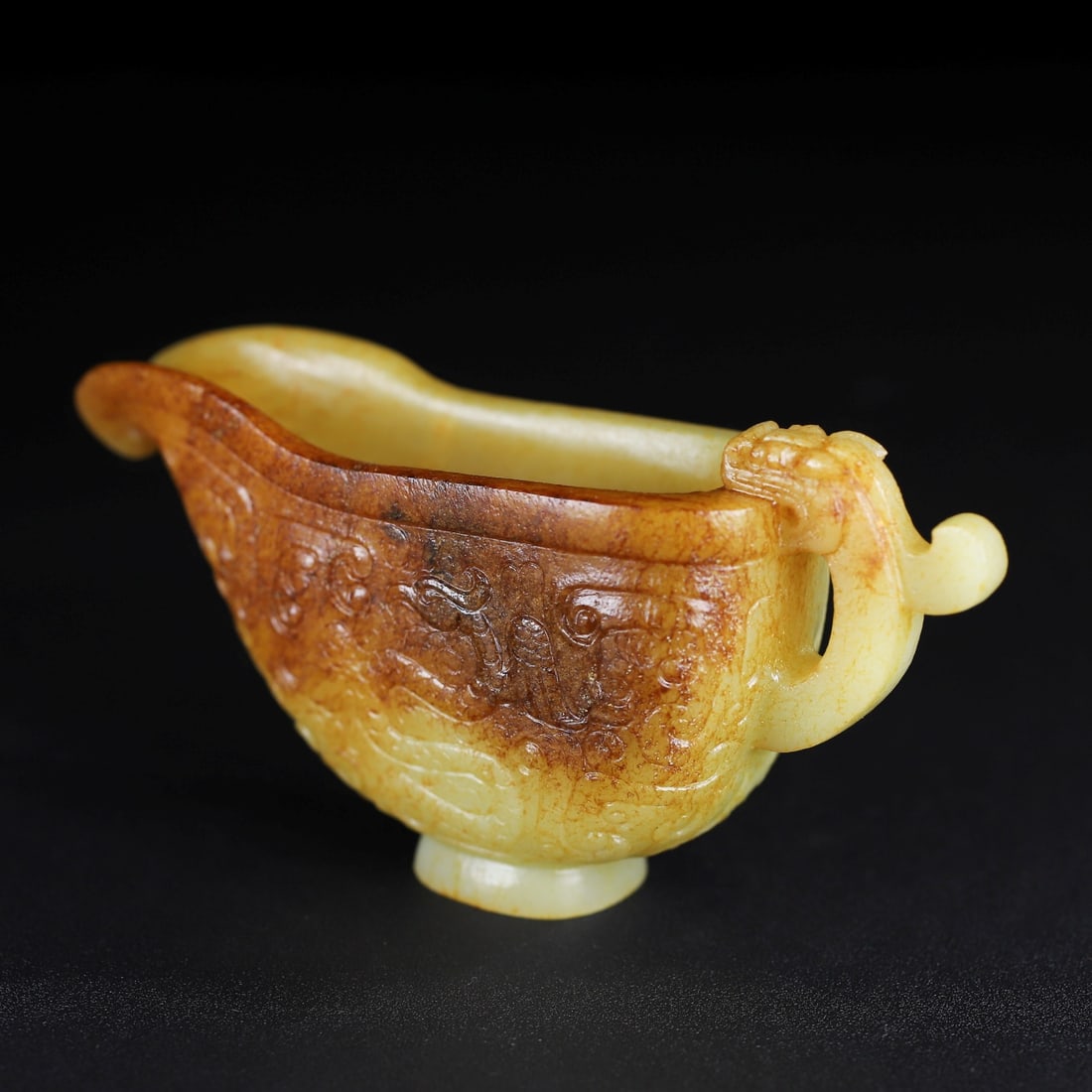 A Exquisite Hotan Jade Dragon and Phoenix Pattern Cup - 4