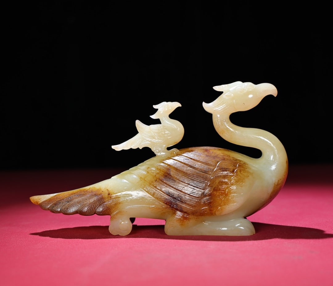 A Exquisite Hetian White Jade Phoenix Bird Ornament: A Exquisite Hetian White Jade Phoenix Bird Ornament,Han Dynasty, China,Size:7.4inx2.6inx3.7in,Weight:828g