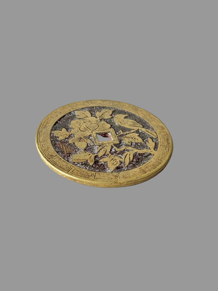 A Exquisite Brass Coin - 5