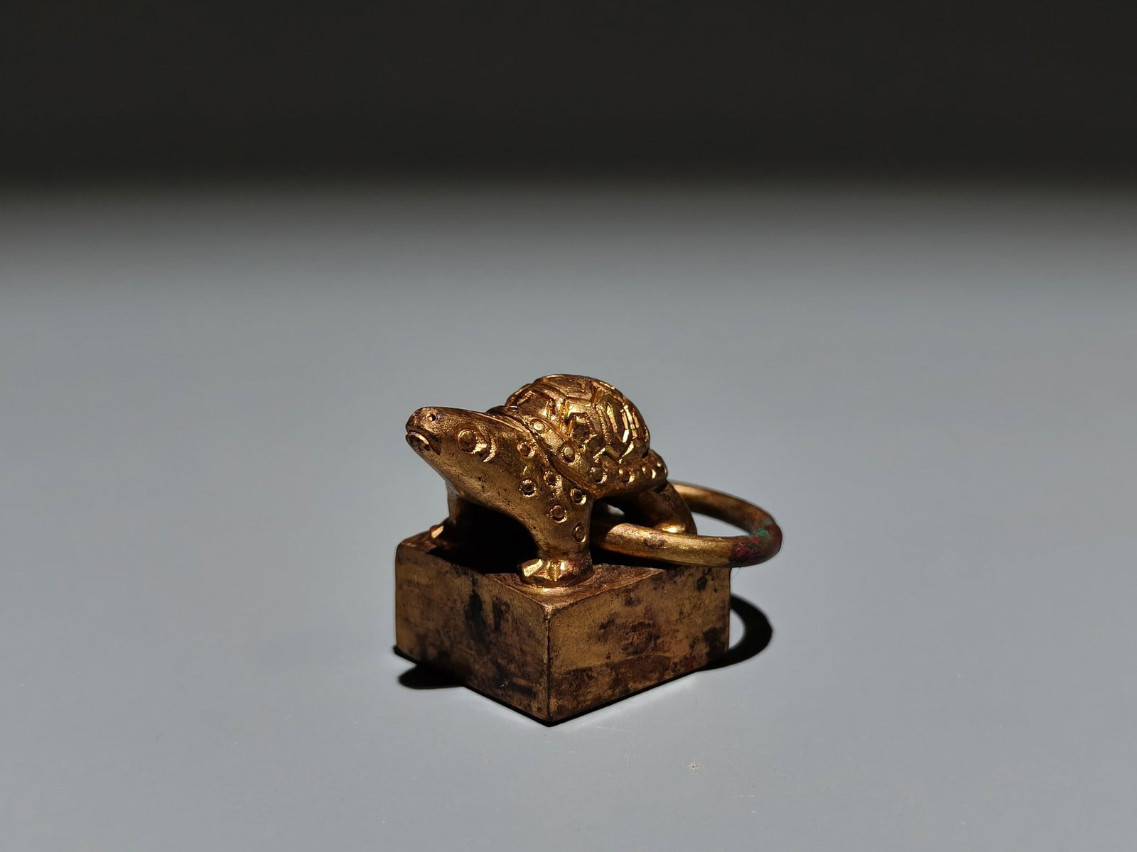 A Exquisite Gilt Bronze Turtle Seal - 2