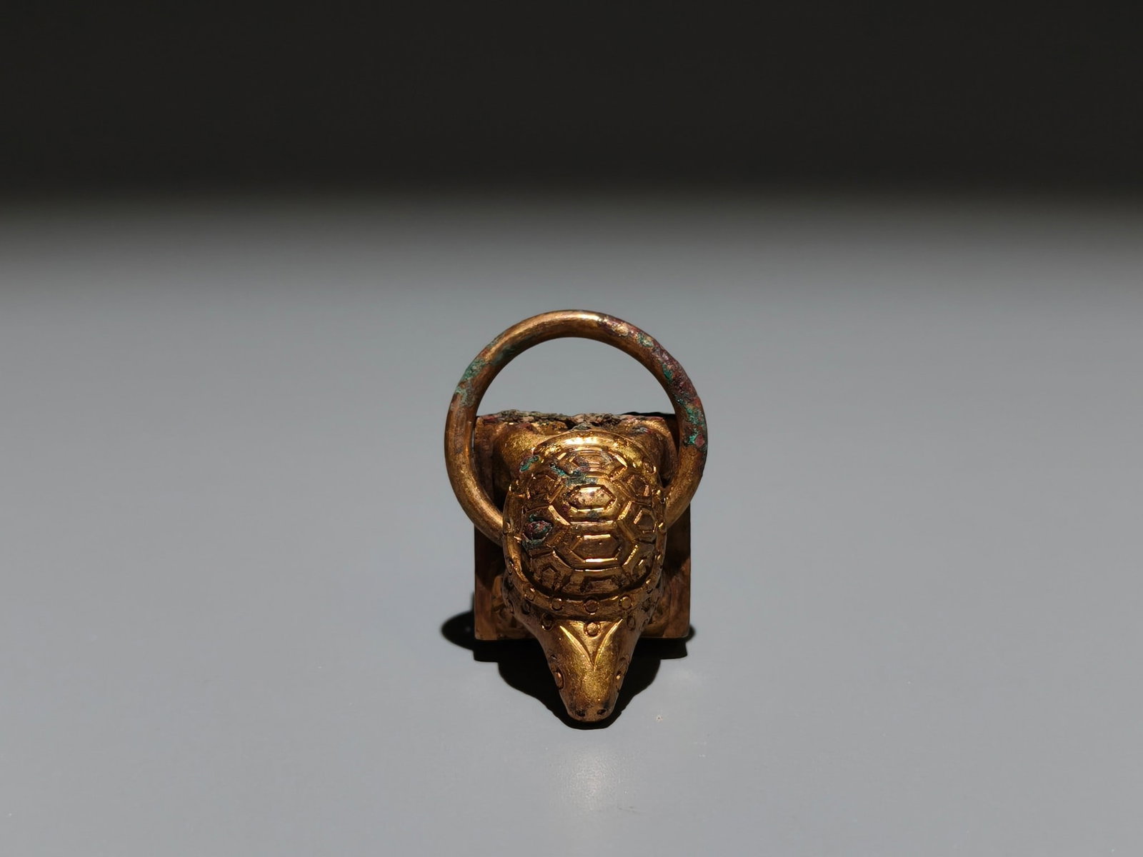 A Exquisite Gilt Bronze Turtle Seal - 8