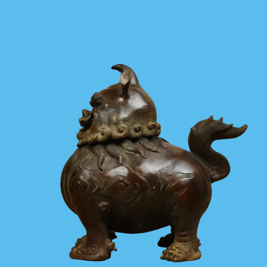 A Exquisite Copper-Bodied Auspicious Beast Ornament (1 of 9)