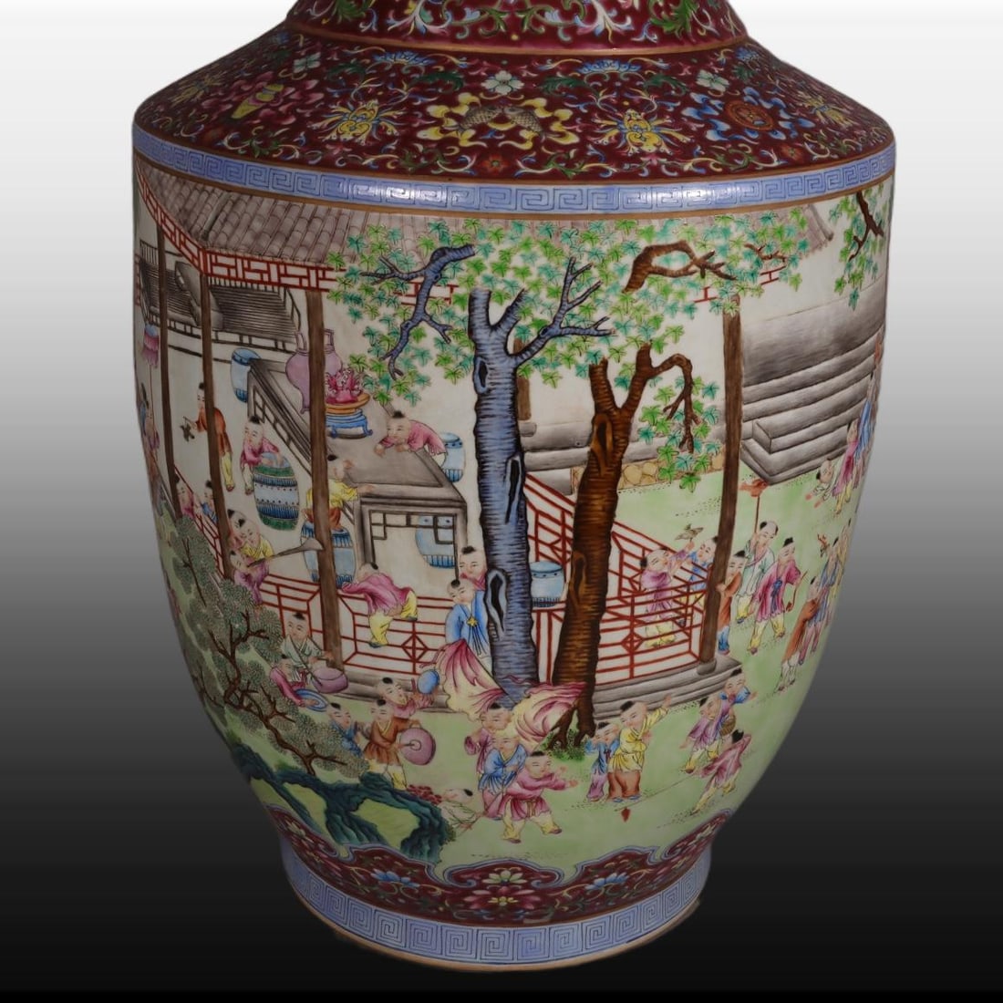 A Exquisite Famille-Rose Ruby Red-Glazed Figures Pattern Beast Ears Vase - 3