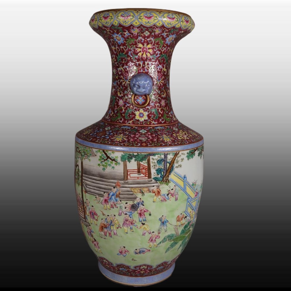 A Exquisite Famille-Rose Ruby Red-Glazed Figures Pattern Beast Ears Vase - 4