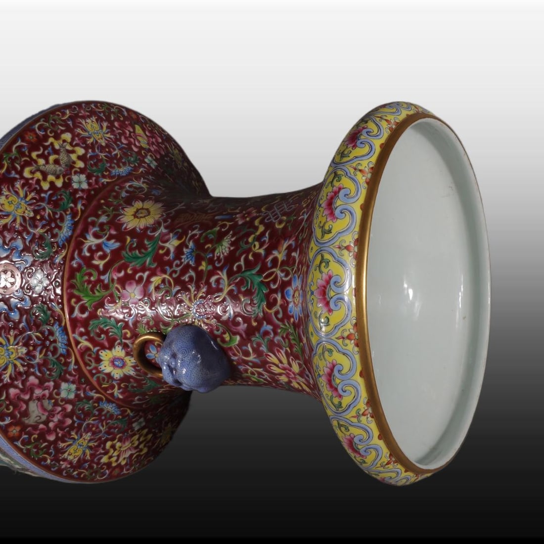 A Exquisite Famille-Rose Ruby Red-Glazed Figures Pattern Beast Ears Vase - 7
