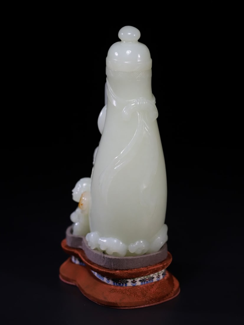 A Exquisite Hotan Jade Figures Vase - 4