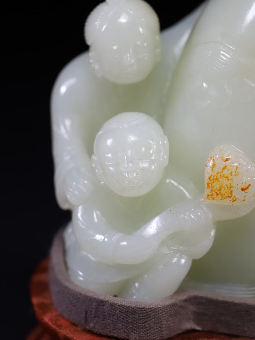 A Exquisite Hotan Jade Figures Vase - 5