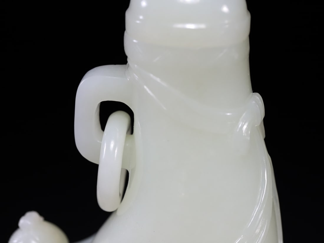 A Exquisite Hotan Jade Figures Vase - 8