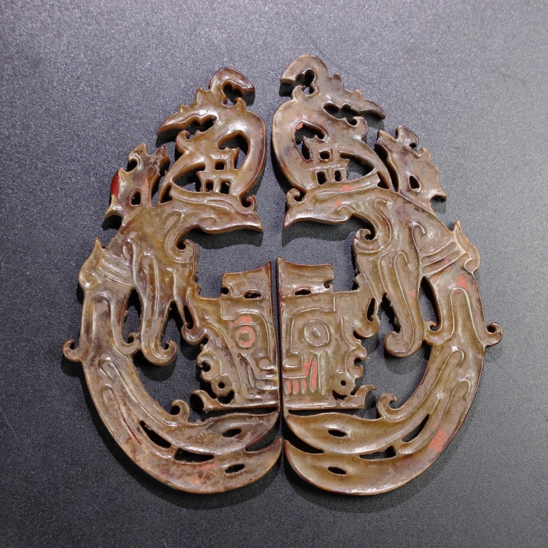 A Exquisite Hotan Jade Beast-Face Pattern Ornament: A Exquisite Hotan Jade Beast-Face Pattern Ornament,Ancient Time, China,Size:4.4inx4.3inx0.2in,Weight:101.5g