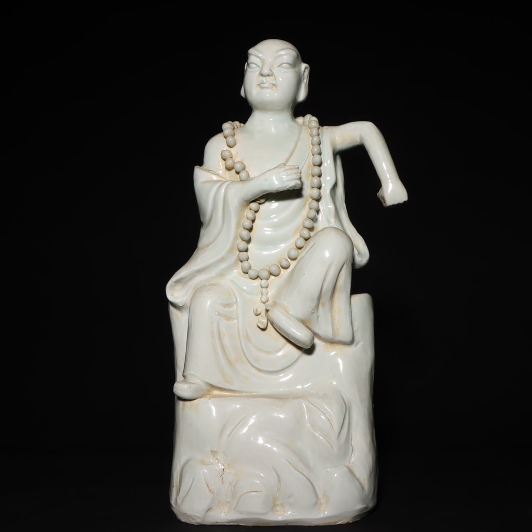 A Exquisite Hutian yao Statue of Arhat Ornament: A Exquisite Hutian yao Statue of Arhat Ornament,Song Dynasty, China,Size:15.7inx7.1inx6.3in 湖田窑罗汉摆件,中国宋代