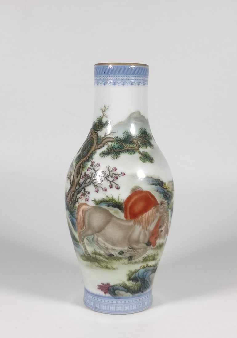 A Exquisite Enamel Horse Pattern Vase: A Exquisite Enamel Horse Pattern Vase,Qing Dynasty, China,Qianlong Four-character Mark,Size:6.9inx3.5inx1.6in 珐琅彩马纹瓶,中国清代,乾