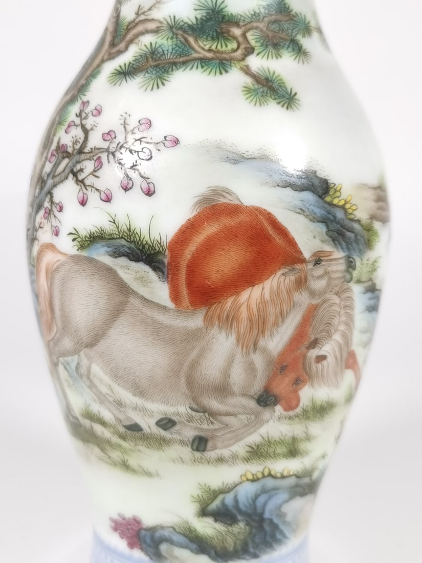 A Exquisite Enamel Horse Pattern Vase - 6