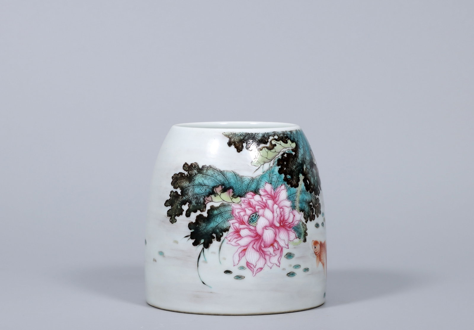 A Exquisite Enamel Fish Pattern Washer - 2
