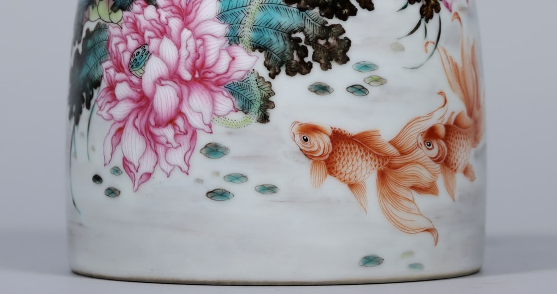 A Exquisite Enamel Fish Pattern Washer - 4