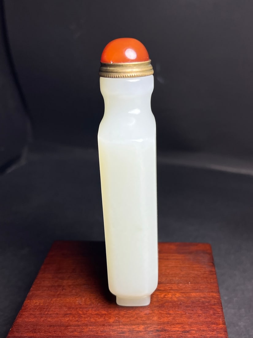 A Exquisite Hotan Jade Snuff Bottle - 3