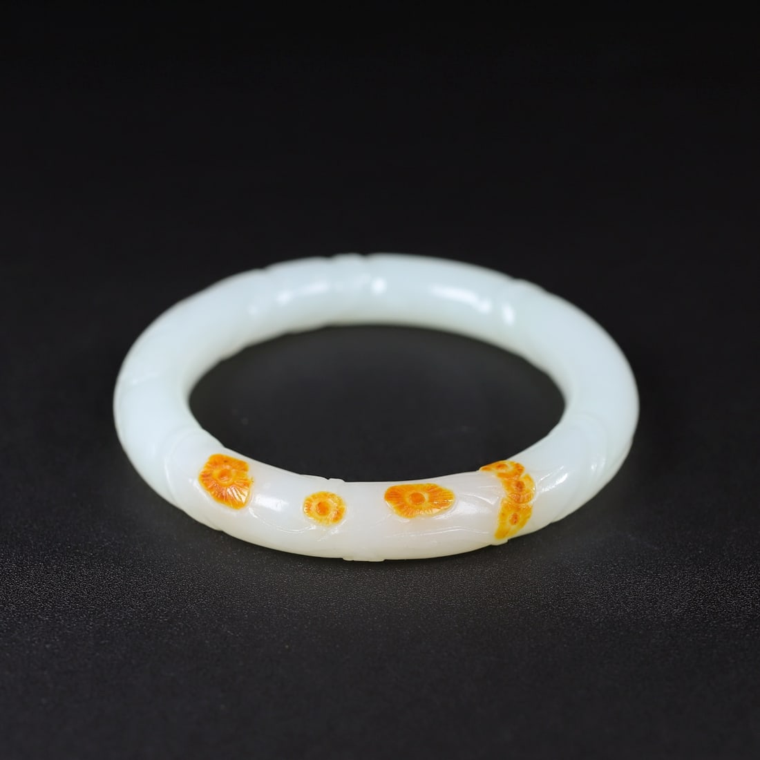 A Exquisite Hotan Jade Bracelets (1 of 9)