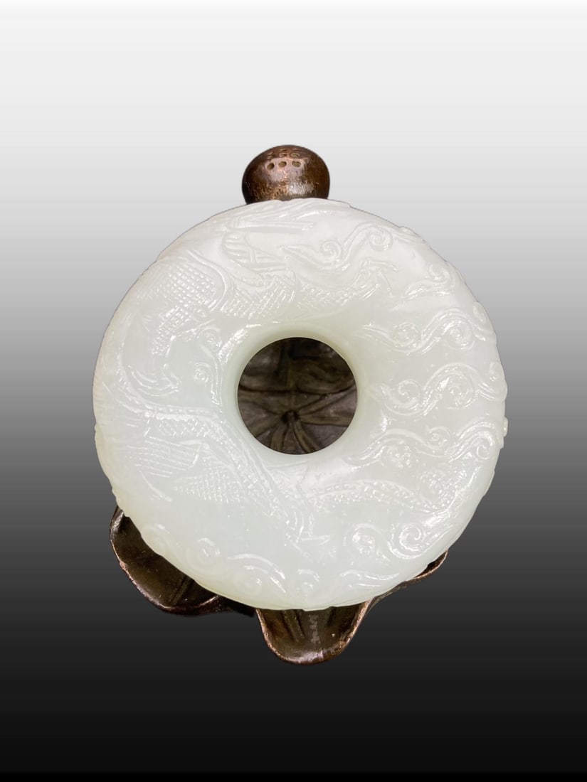 A Exquisite Hotan Jade Dragon and Phoenix Pattern Jade pendant: A Exquisite Hotan Jade Dragon and Phoenix Pattern Jade pendant,Han Dynasty, China,Size:2.2inx0.5in,Weight:77g 和田玉龙凤纹玉佩,中国汉&