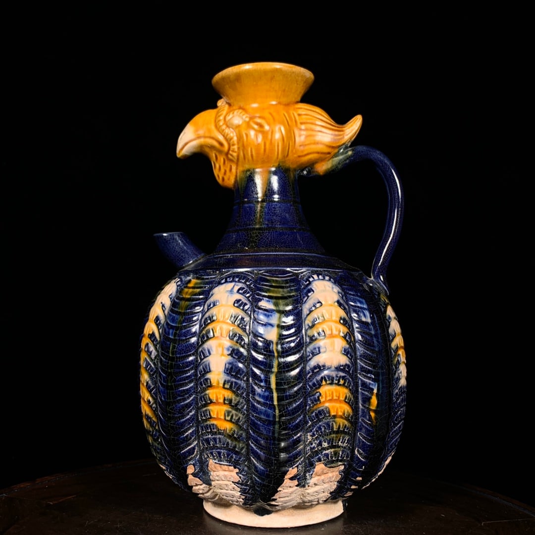 A Exquisite Tang Tri-Color Glazed Pottery Fowl Head Ewer: A Exquisite Tang Tri-Color Glazed Pottery Fowl Head Ewer,Tang Dynasty, China,Size:9.8inx5.7in 唐三彩鸡首壶,中国唐代