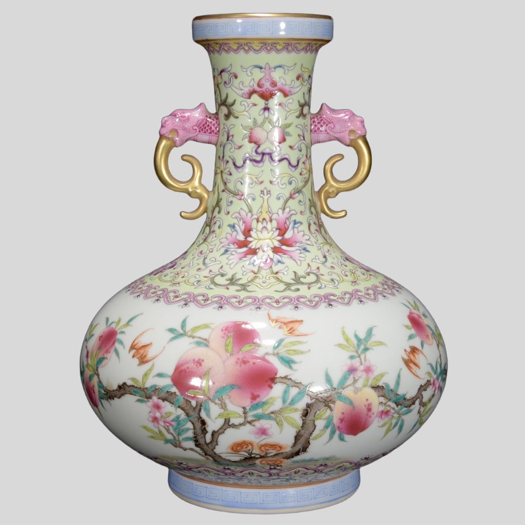 A Exquisite Famille-Rose Peach Pattern Double-Ears Vase: A Exquisite Famille-Rose Peach Pattern Double-Ears Vase,Qing Dynasty, China,Qianlong Six-character Mark,Size:11inx8.7in 粉彩桃纹双耳瓶,中国清