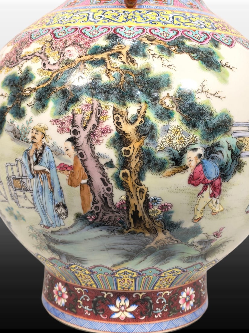 A Exquisite Enamel Figures Pattern Lion-Ears Vase - 4