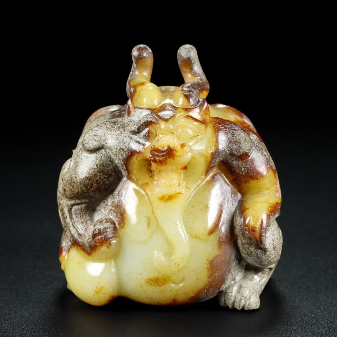 A Exquisite Hotan Jade Bear Ornament (1 of 9)