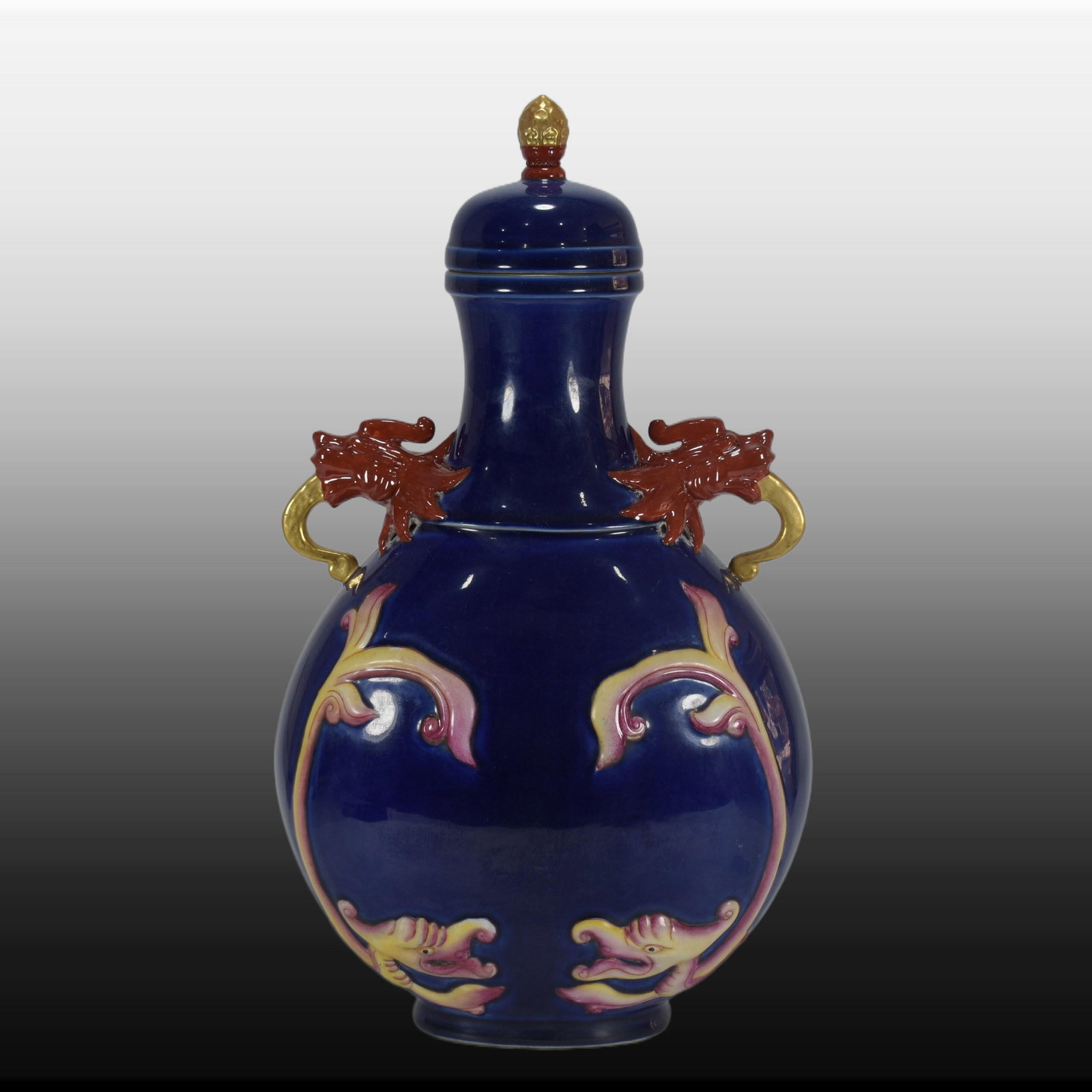 A Exquisite Ji Blue Glazed Gilt Dragon Pattern Animal head Vase: A Exquisite Ji Blue Glazed Gilt Dragon Pattern Animal head Vase,Qing Dynasty, China,Yongzheng Four-character Mark,Size:18.9inx10.6in 霁蓝釉鎏金龙纹龙