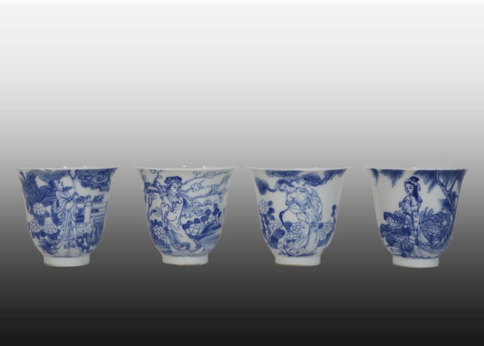 A Set of Exquisite Blue and White Figures Pattern Cup: A Set of Exquisite Blue and White Figures Pattern Cup,Qing Dynasty, China,Yongzheng Four-character Mark,Size:2.3inx2.5in