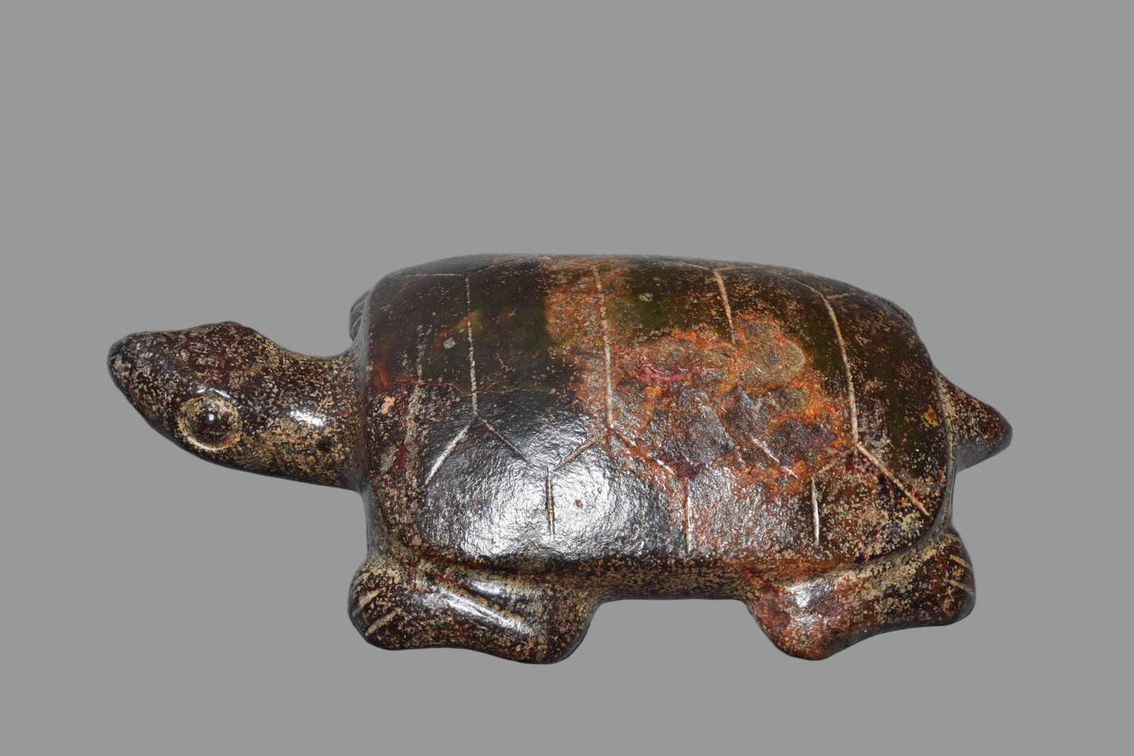 A Exquisite Hemoyu Turtle: A Exquisite Hemoyu Turtle,Ancient Time, China,Size:6.9inx3.5in,Weight:620g 河磨玉龟,远古时期