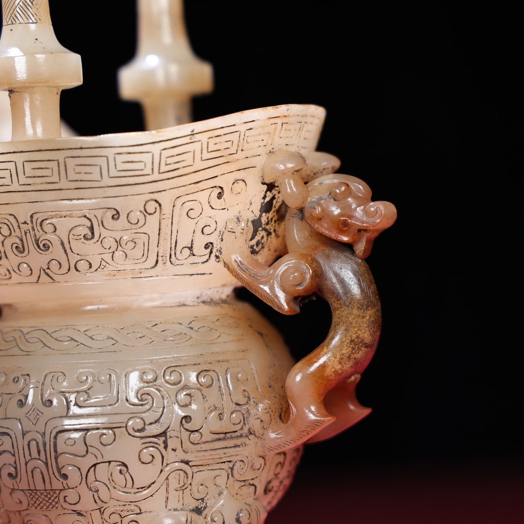 A Exquisite Hetian Jade Tripod Goblet - 3