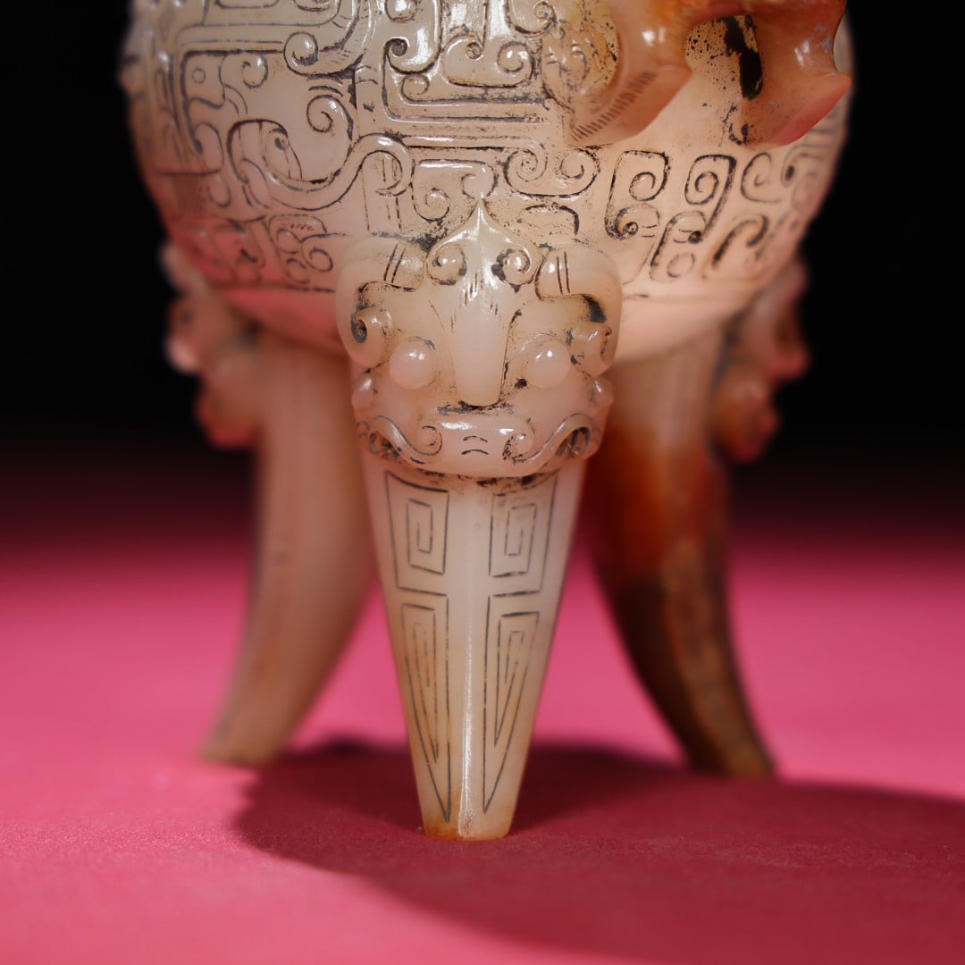 A Exquisite Hetian Jade Tripod Goblet - 4