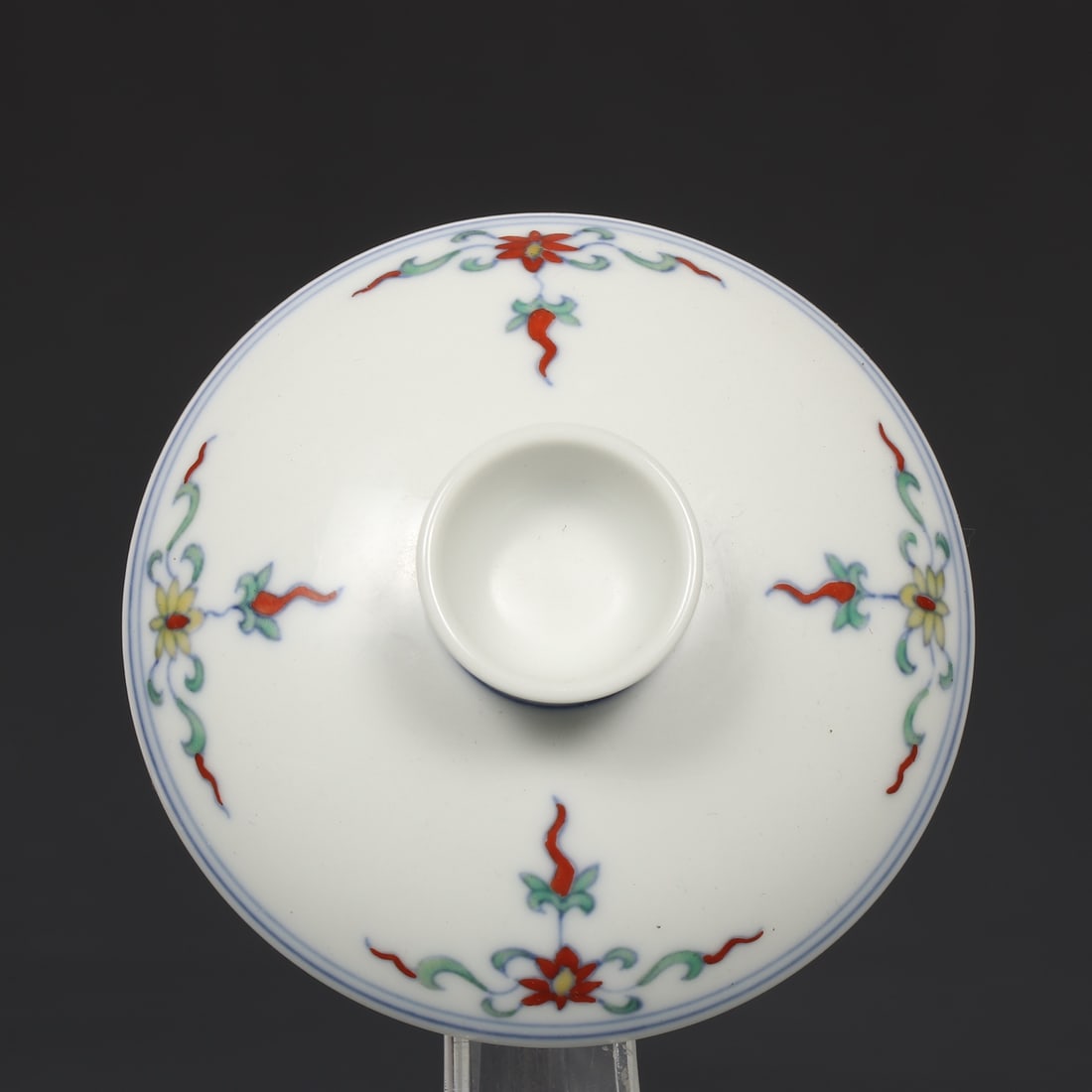 A Exquisite Doucai Flower Pattern Cup - 6