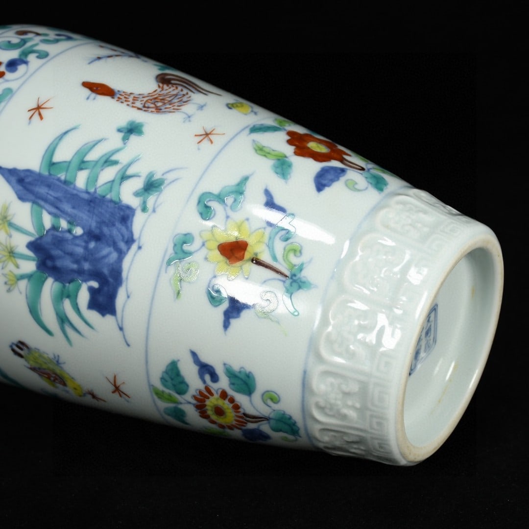A Exquisite Doucai Flower and Bird Pattern Vase - 8