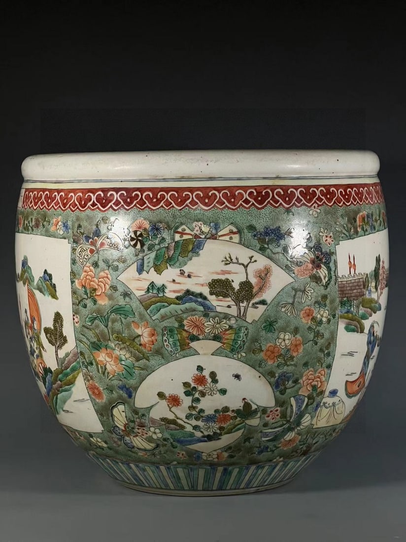 A Exquisite Wucai Figures Pattern Vat - 2