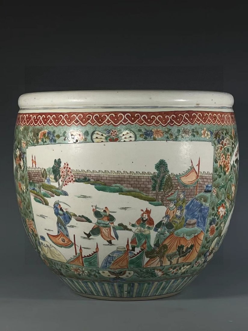 A Exquisite Wucai Figures Pattern Vat - 3